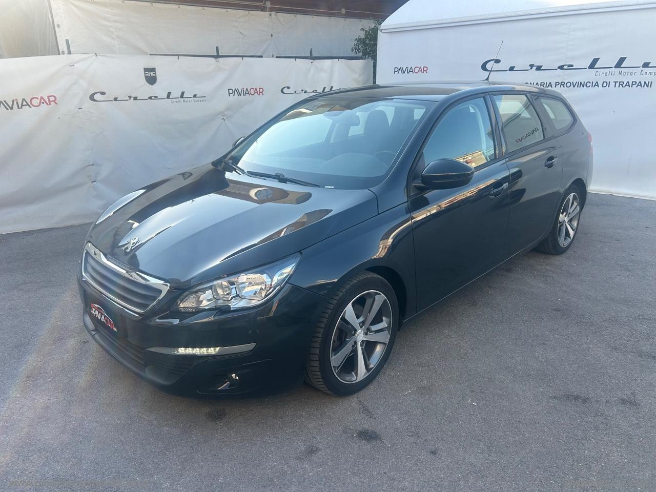 PEUGEOT 308 1.6 HDi 110 CV 5p. Féline