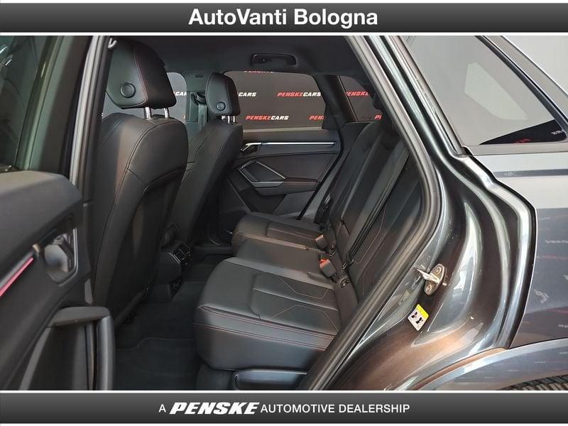 Audi Q3 Q3 35 2.0 tdi Identity Black s-tronic
