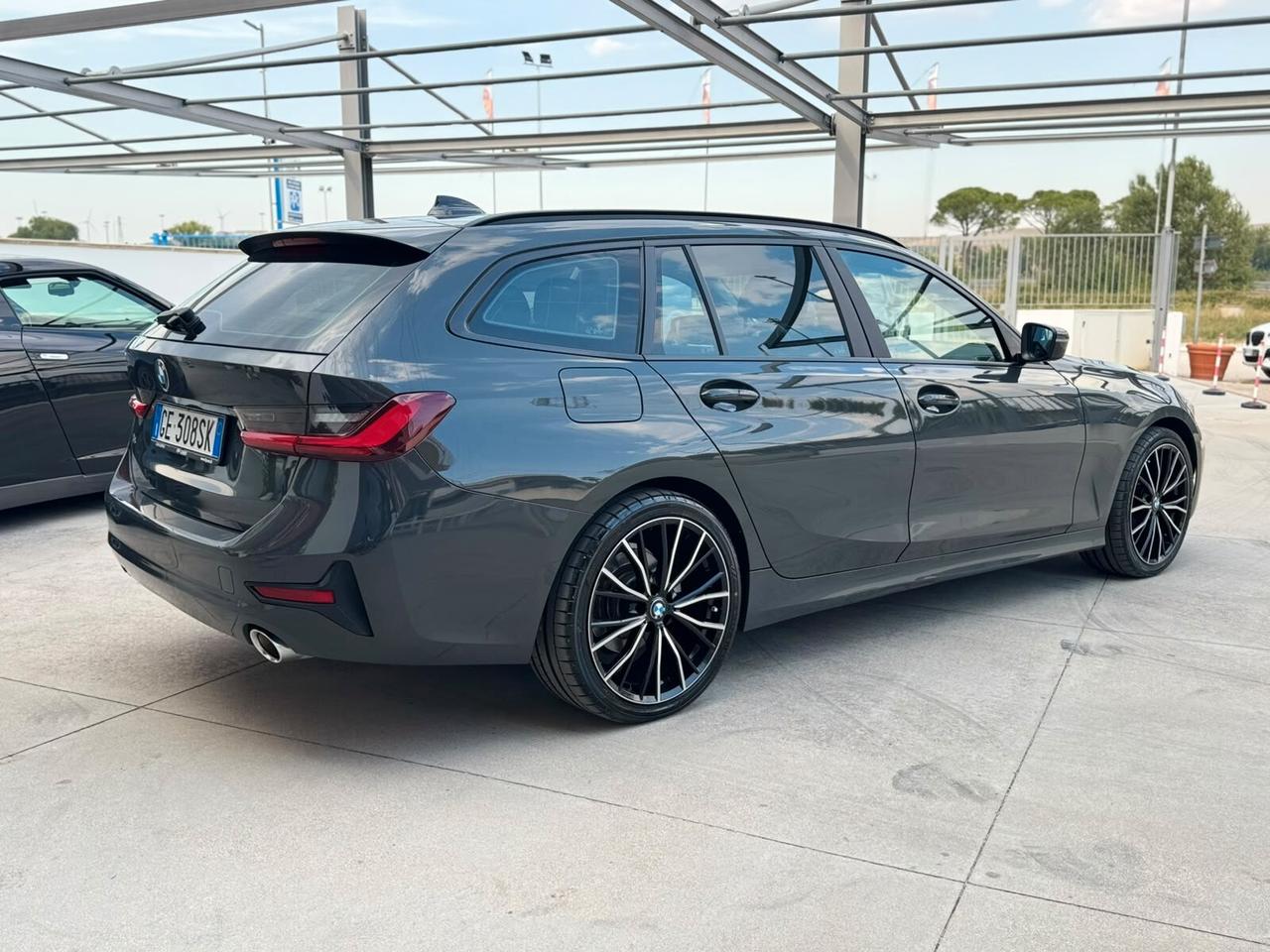 Bmw 320d 48V Touring Sport Condizioni da Vetrina