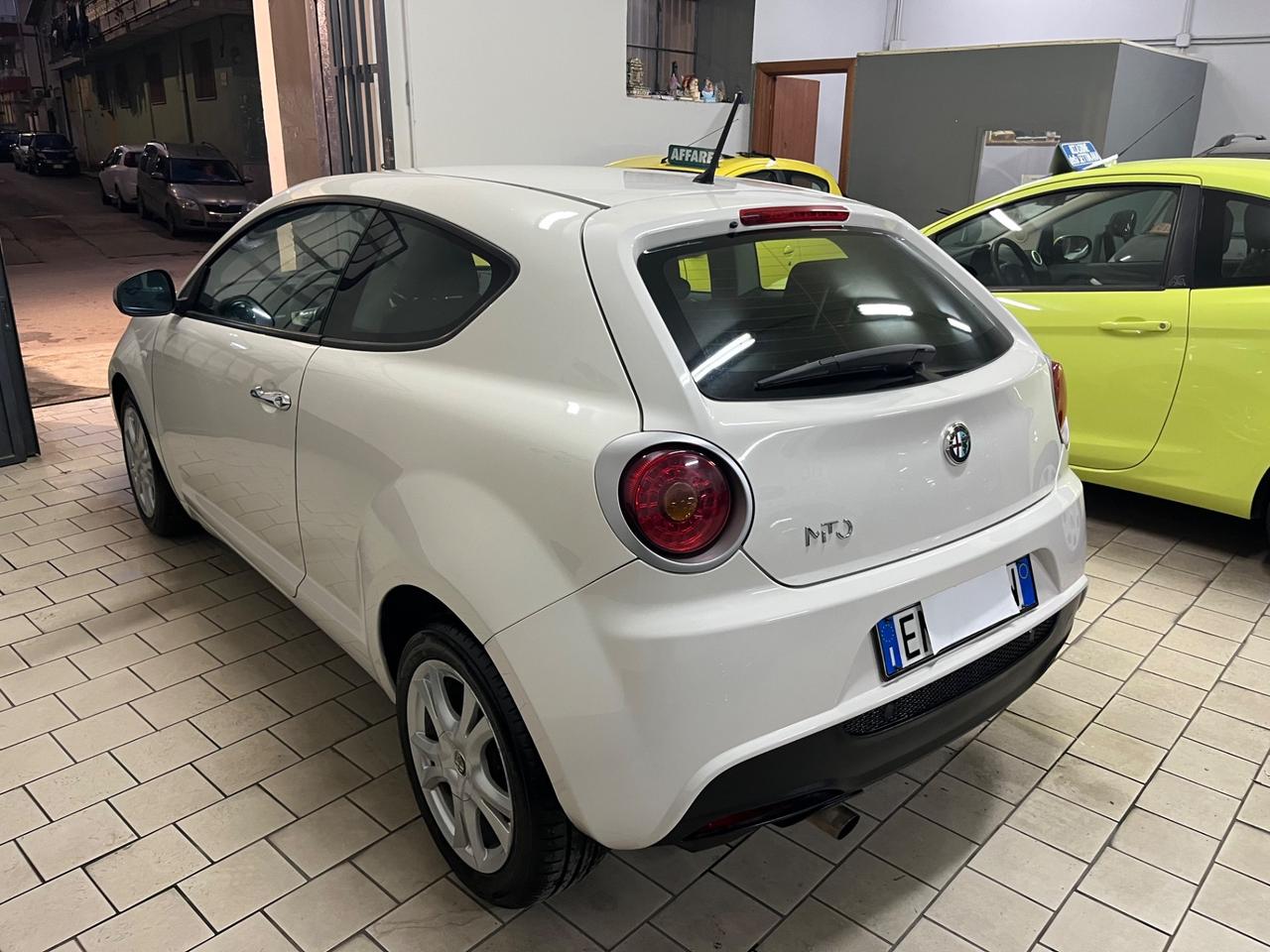 Alfa Romeo MiTo 1.4 M.air S&S Distinctive 2012