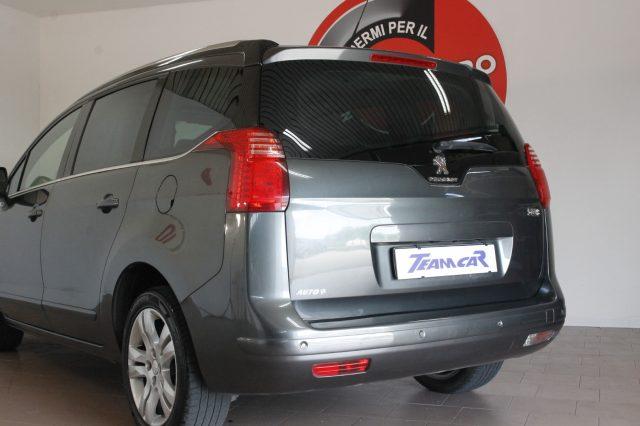 PEUGEOT 5008 1.6 HDi 115CV Business 7 POSTI