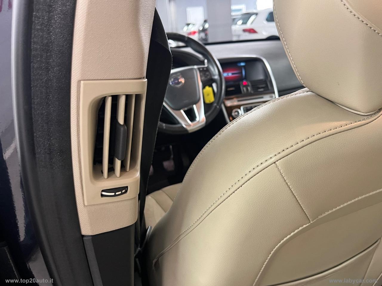 VOLVO XC60 D3 Business Plus|MANUALE|PELLE TOT