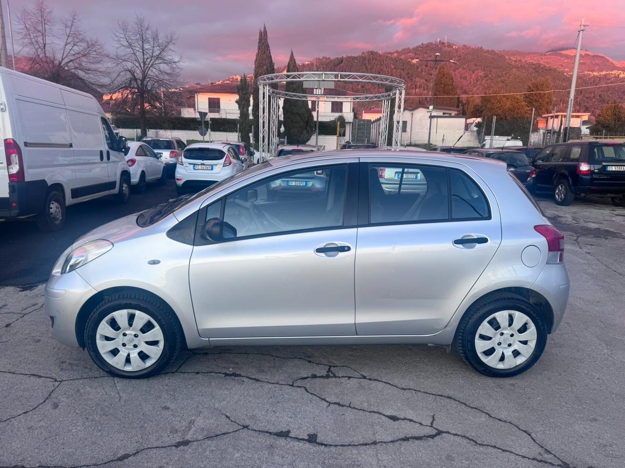 Toyota Yaris 1.0 5 porte Now