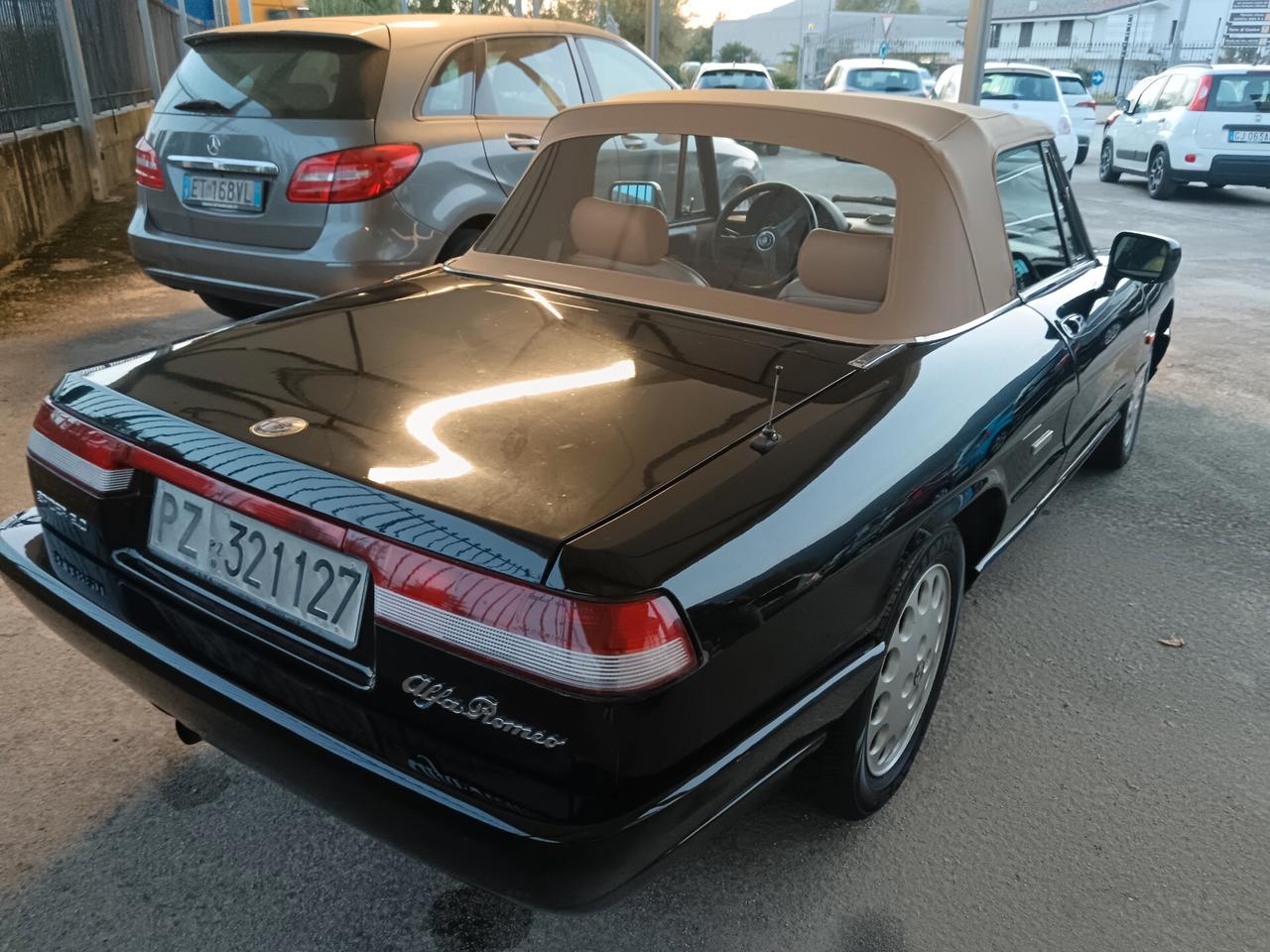 Alfa Romeo Spider 2.0i