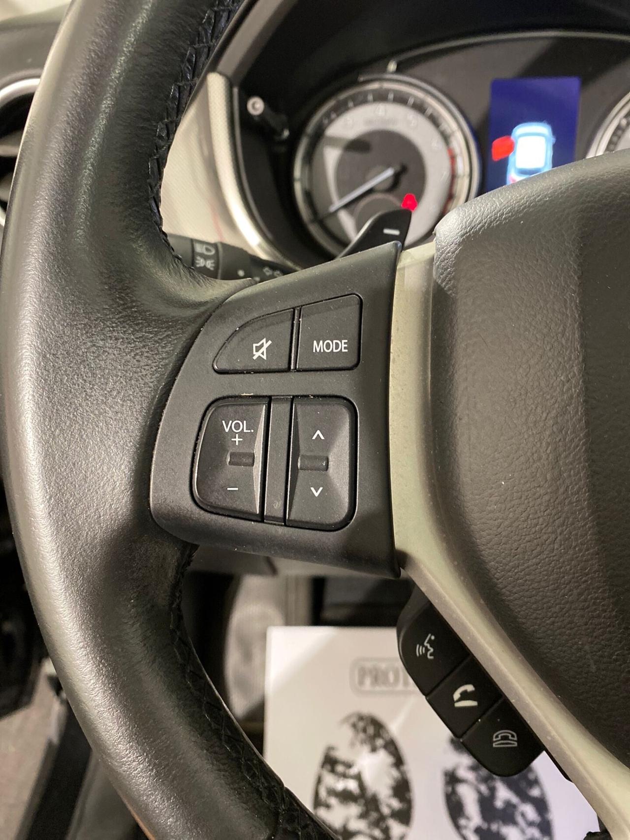 Suzuki Vitara 1.5 Hybrid A/T Starview