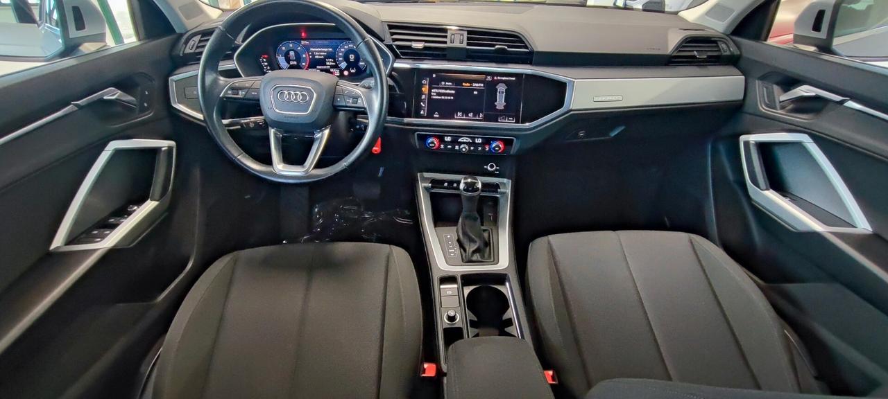 Audi Q3 35 TDI quattro Business Advanced