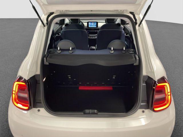 FIAT 500e Berlina 42 kWh Passion