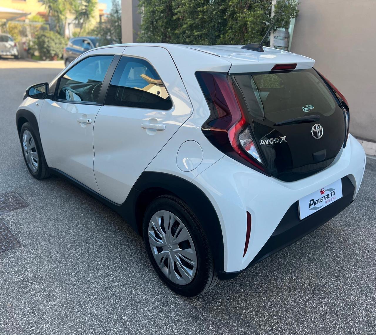 Toyota Aygo X 1.0 benz. 72cv Active CARPLAY/CAMERA/ACC