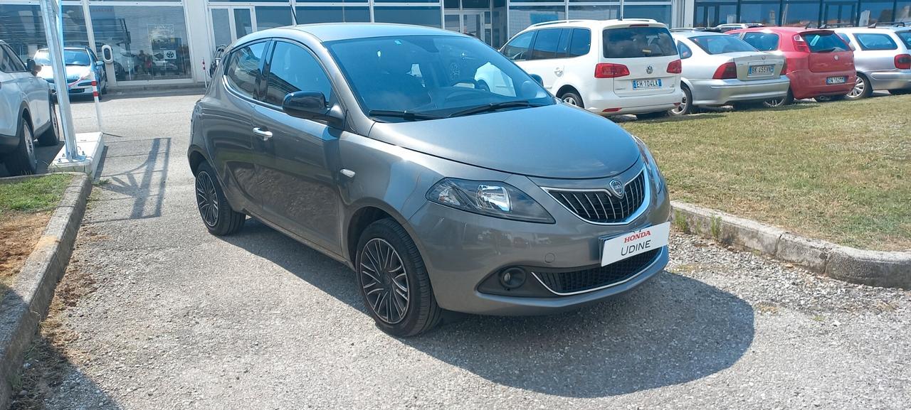 Lancia Ypsilon 1.0 FireFly 5 porte S&S Hybrid Gold
