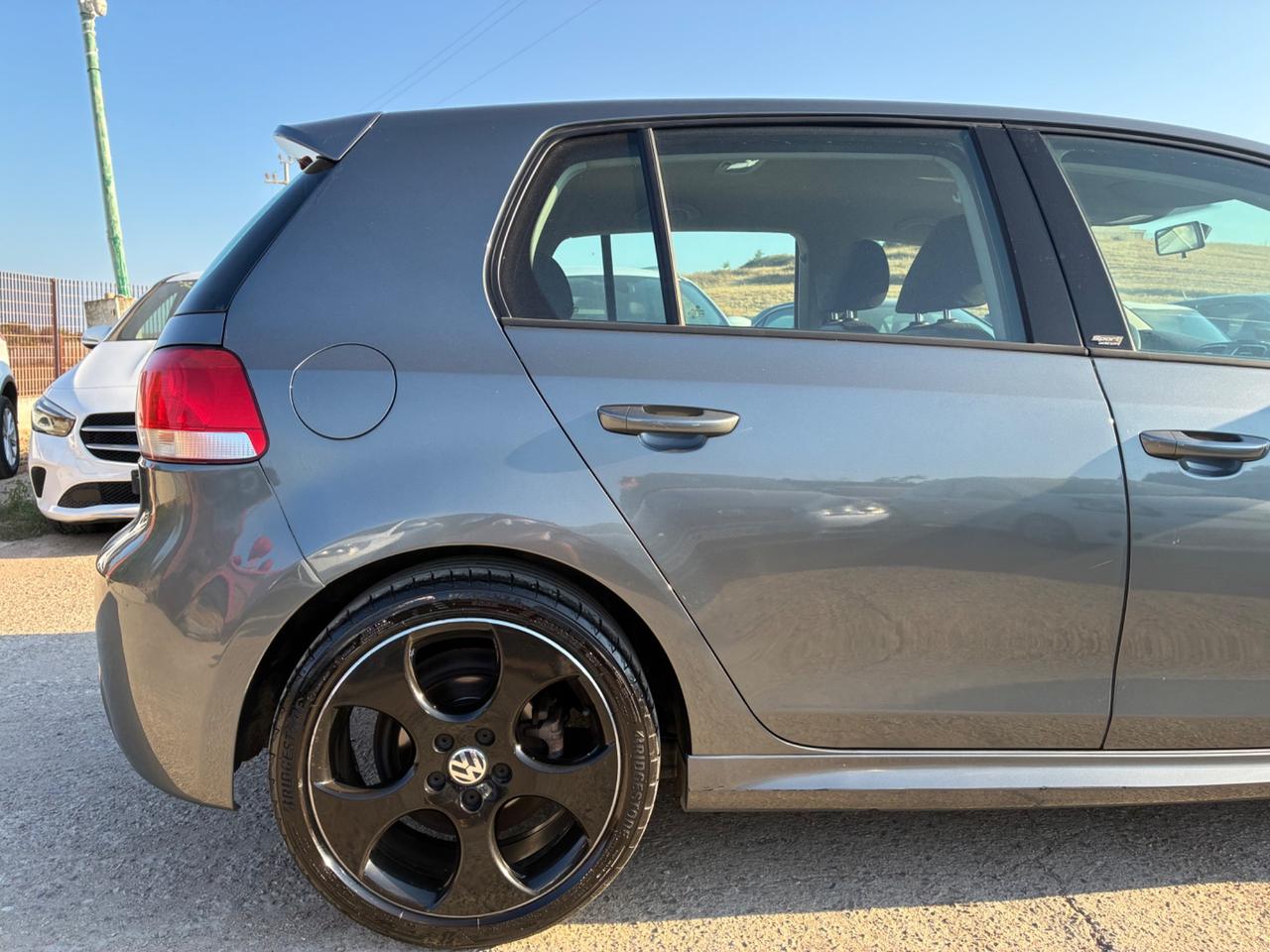 Volkswagen Golf 1.6 TDI DPF 3p. Highline