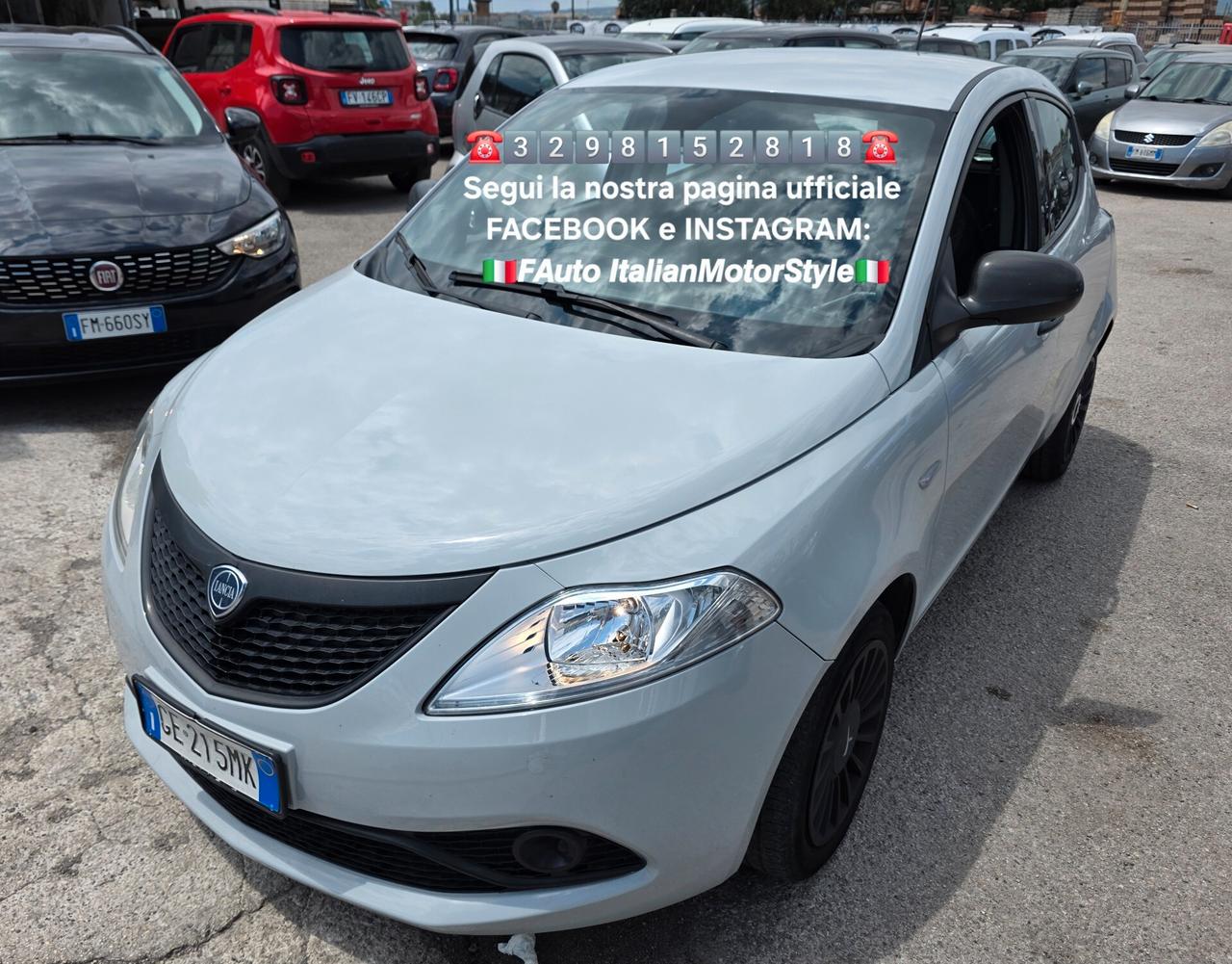 Lancia Ypsilon 1.0 FireFly 5 porte S&S Hybrid Ecochic Gold