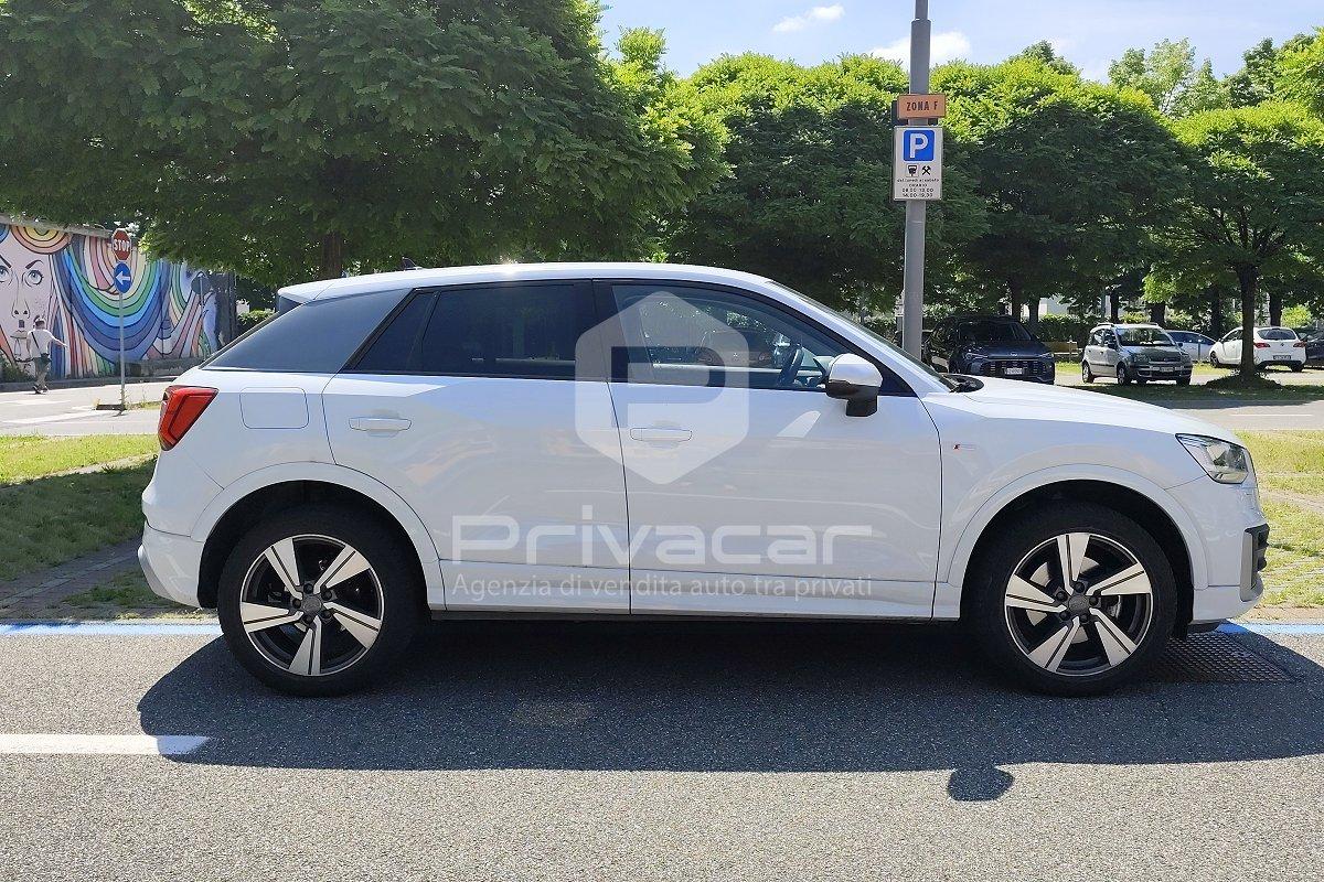 AUDI Q2 35 TDI S line Edition