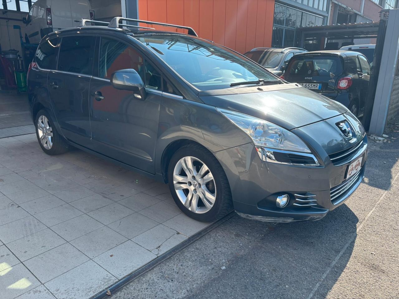 Peugeot 5008 1.6 HDi 112CV Allure