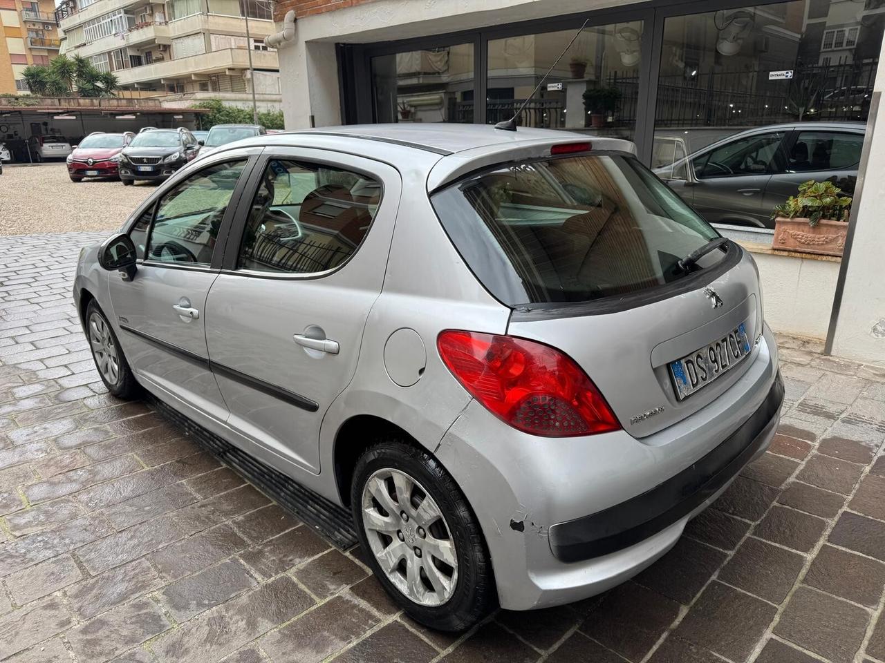 PEUGEOT 207 1.4 8V 75CV 5p. Energie