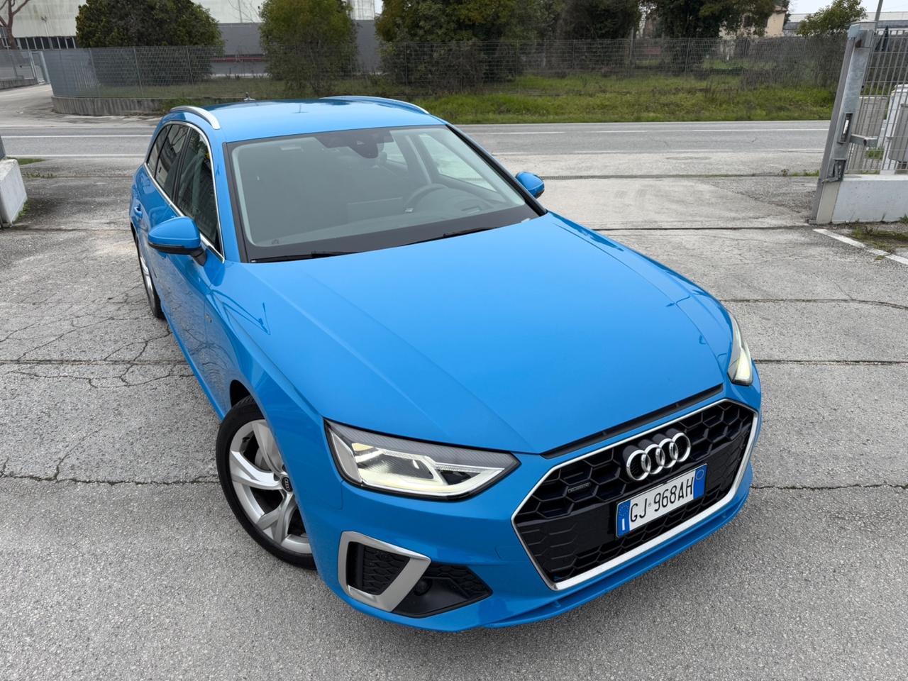 AUDI A4 Avant Quattro S-LINE - Virtual Led 18