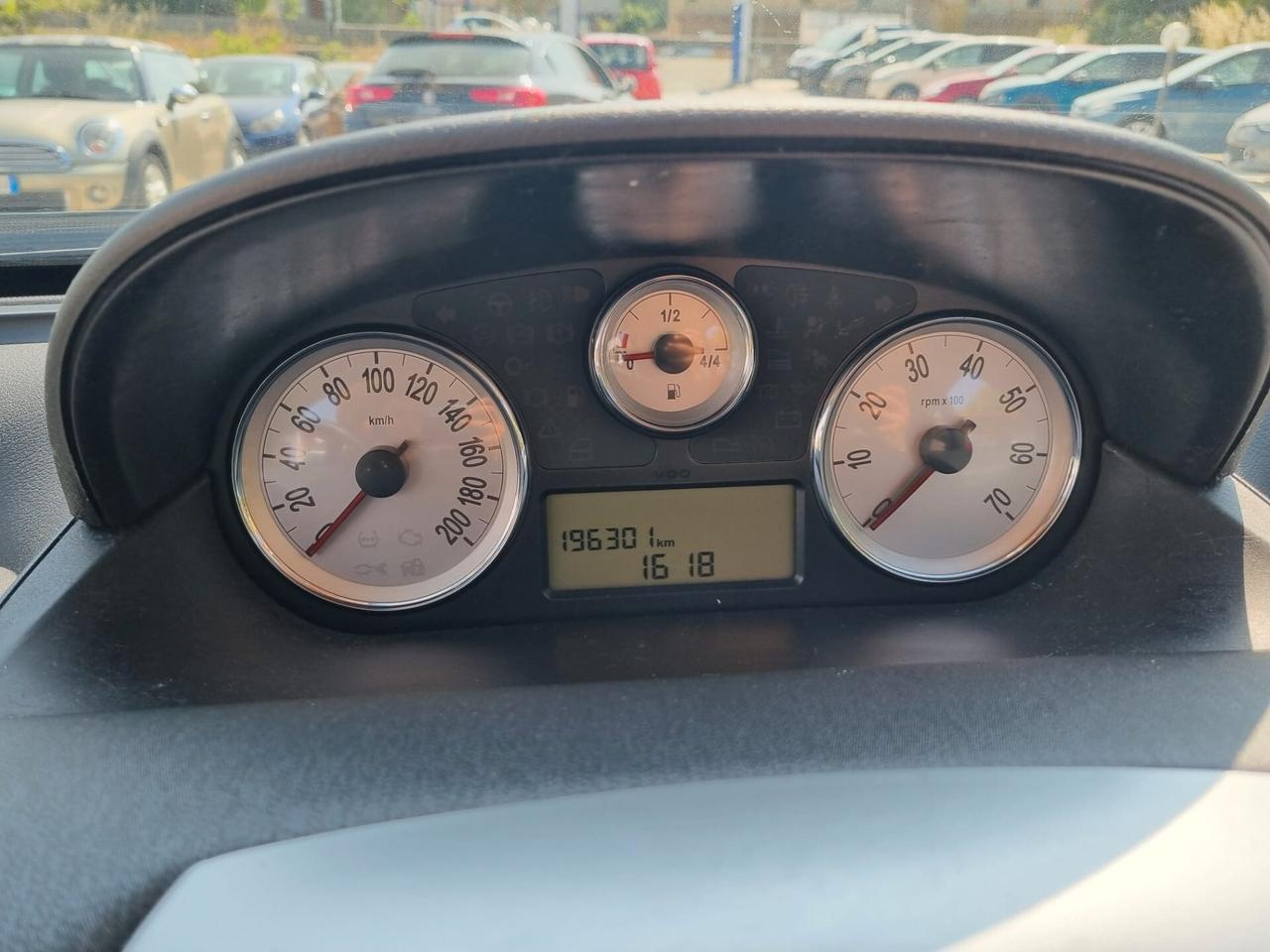Lancia Ypsilon 1.2 Modamilano