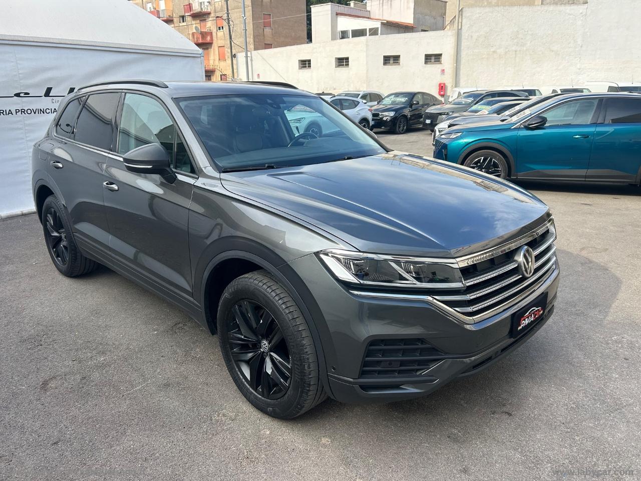 VOLKSWAGEN Touareg 3.0 TDI Advanced