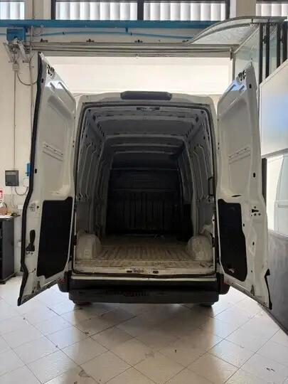 Iveco Daily 33S12V 2.3