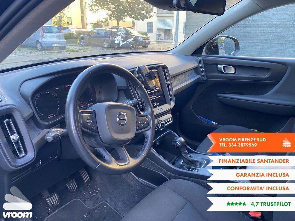 VOLVO XC40 (2017-->) XC40 T2 Momentum Pro