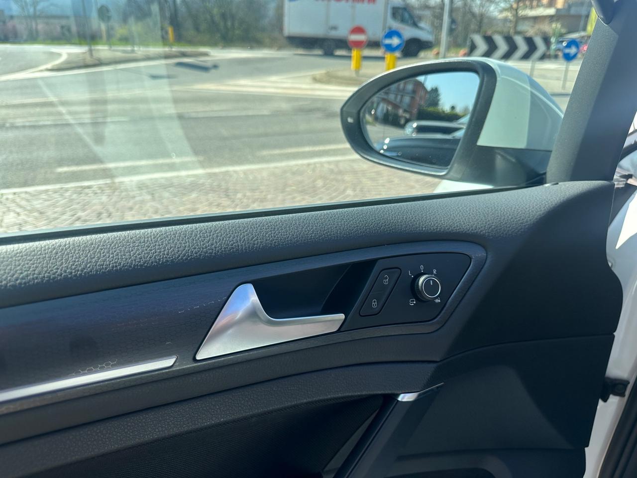 Volkswagen Golf GTI Performance 2.0 245 CV TSI DSG 5p. BMT