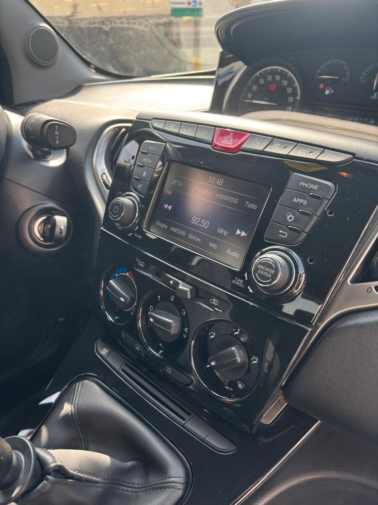 Lancia Ypsilon 1.2 69 CV 5 porte S&S Gold