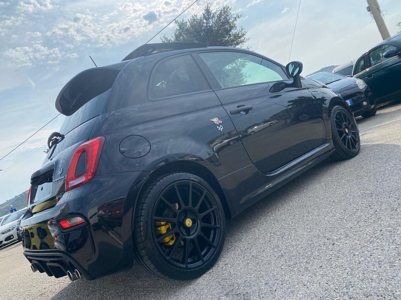 Abarth 595 1.4 Turbo T-Jet 180 CV Competizione