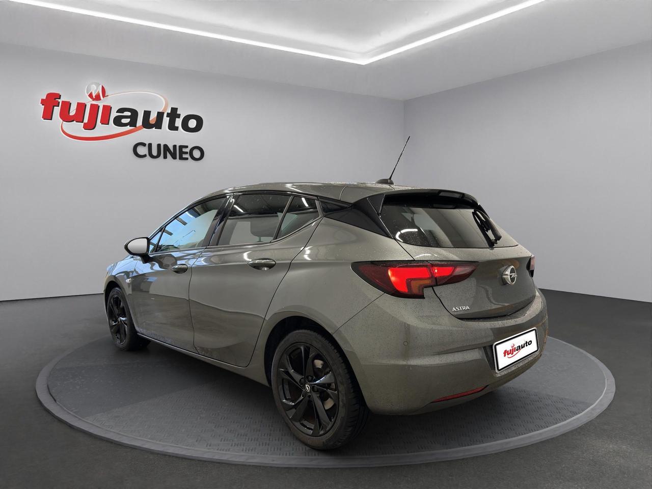 Opel Astra 5p 1.2 t Business Elegance s&s 130cv