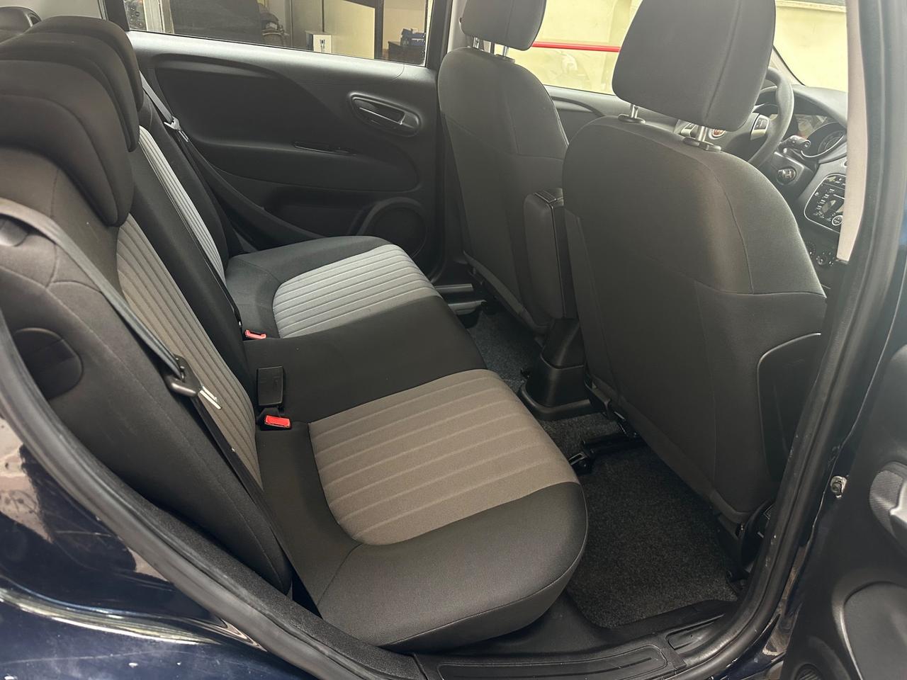 Fiat Punto 1.3 MJT II S&S 95 CV 5 porte Street