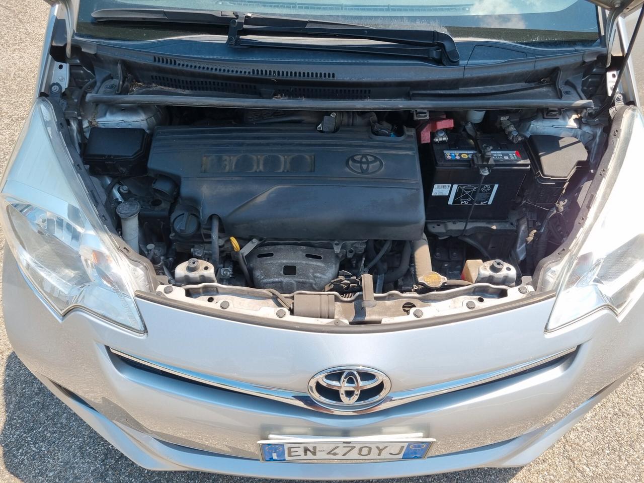 Toyota Verso-S 1.3 MT Lounge