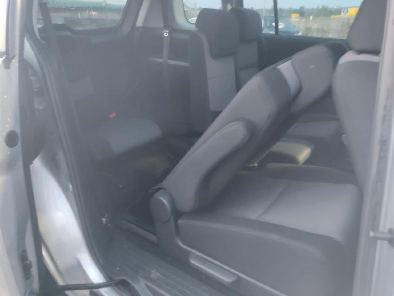 Mazda5 2.0 MZ-CD 16V 110CV 7 POSTI
