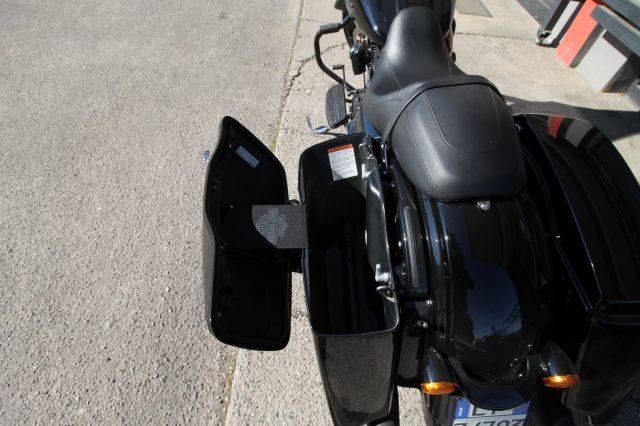 HARLEY-DAVIDSON FLHX Street Glide FLHXS 114 Special Custom