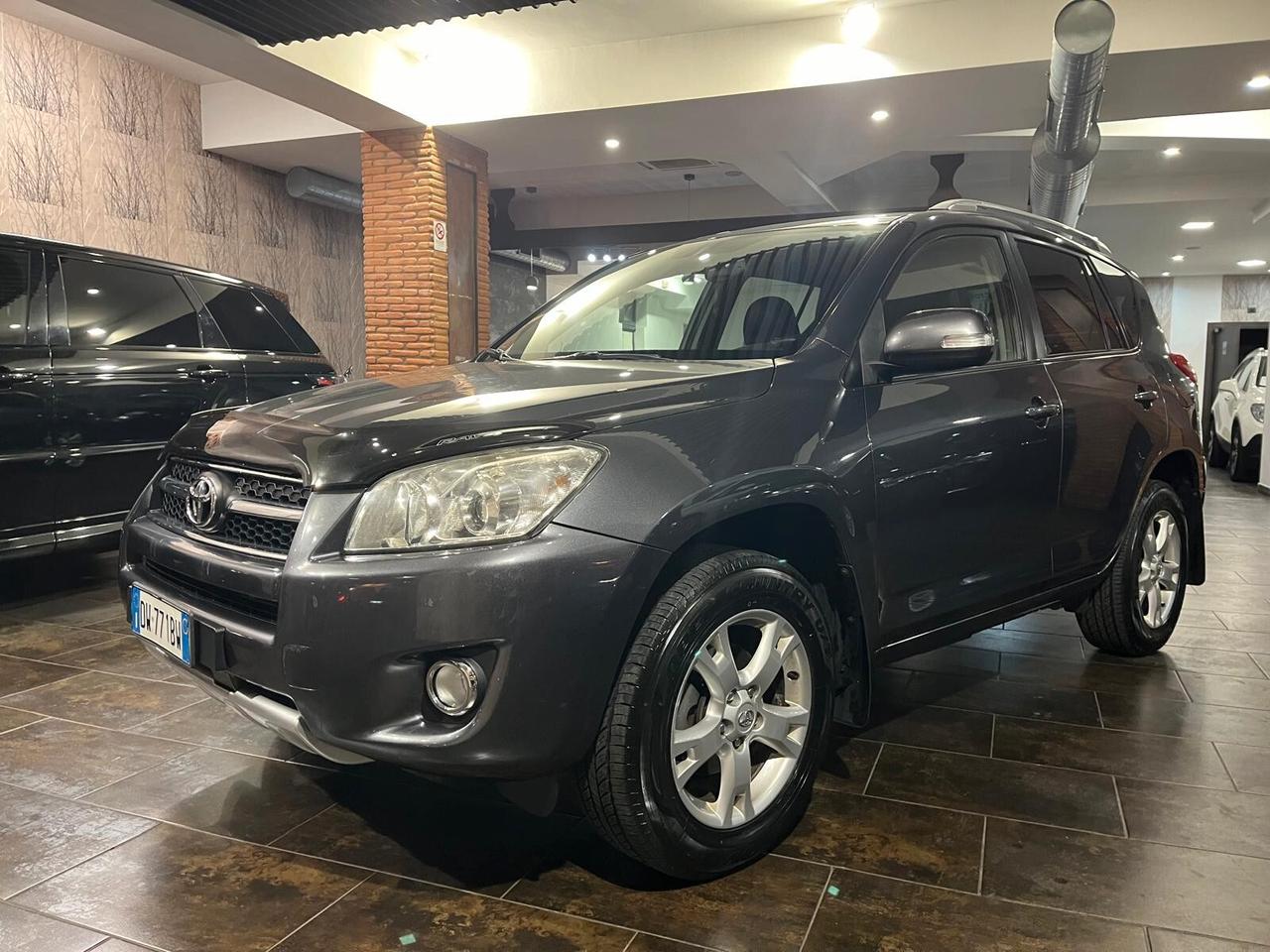 Toyota RAV 4 RAV4 2.0 MultidriveS Luxury