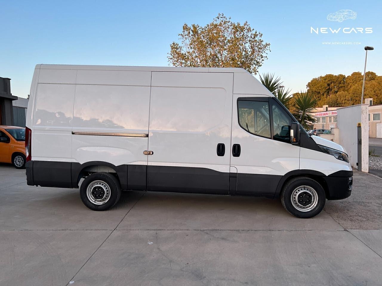 Iveco Daily 35S14SA8V 2.3HPT PLM-TM HI-MATIC