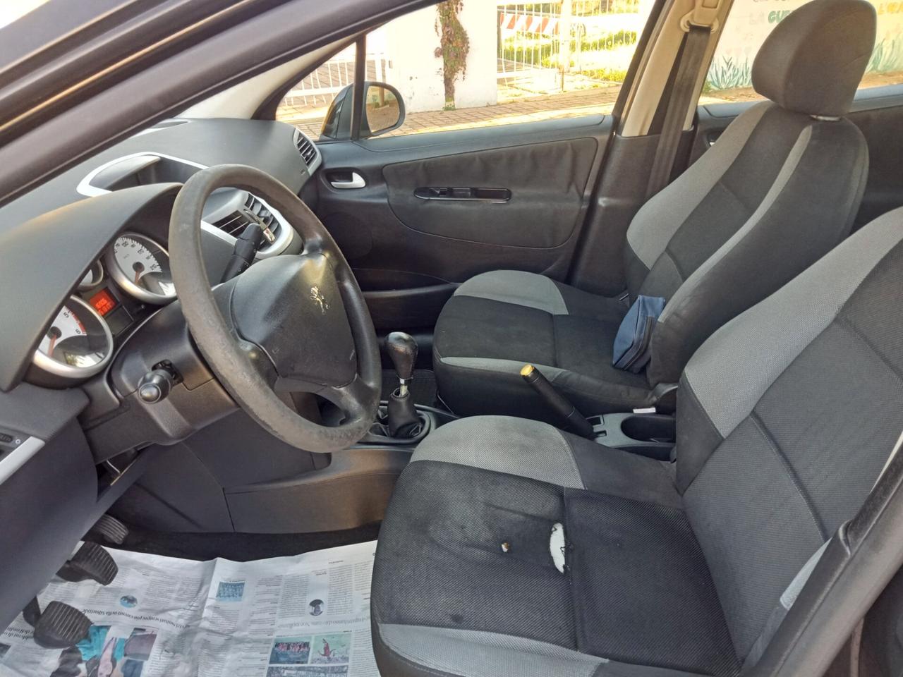 Peugeot 207 1.4 HDi 70 CV 5 Porte ok neopatentati