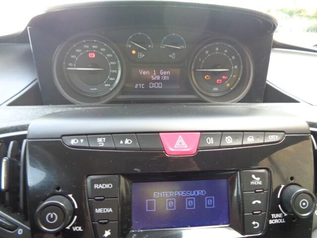 Lancia Ypsilon 1.0 FireFly 5 POSTI S&S Hybrid Silver