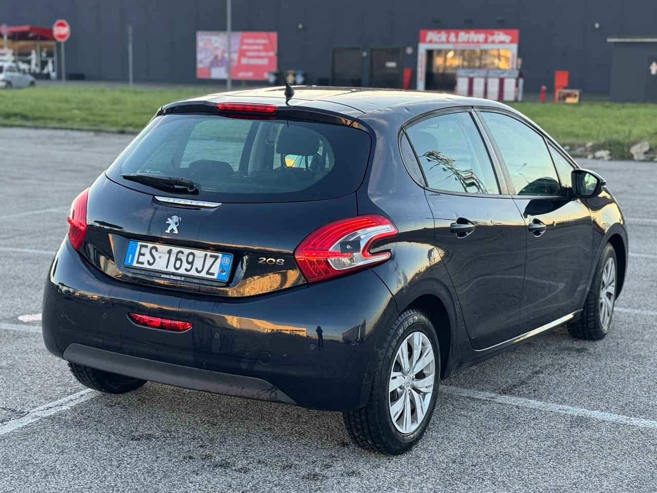 Peugeot 208 1.4 HDi 68 CV 5 porte Active