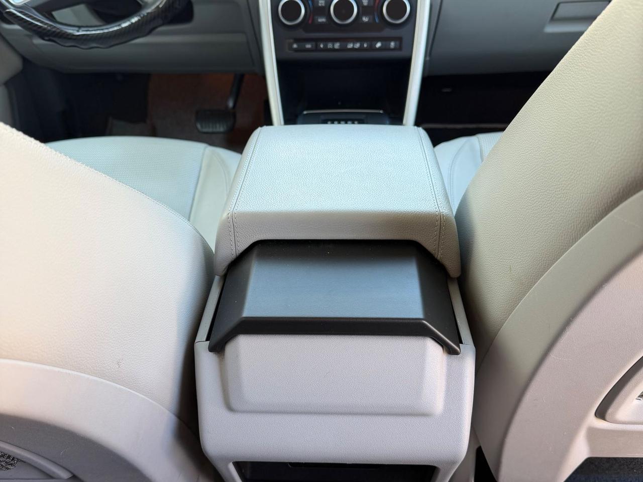 Land Rover Discovery Sport 2.0 TD4 HSE #10320