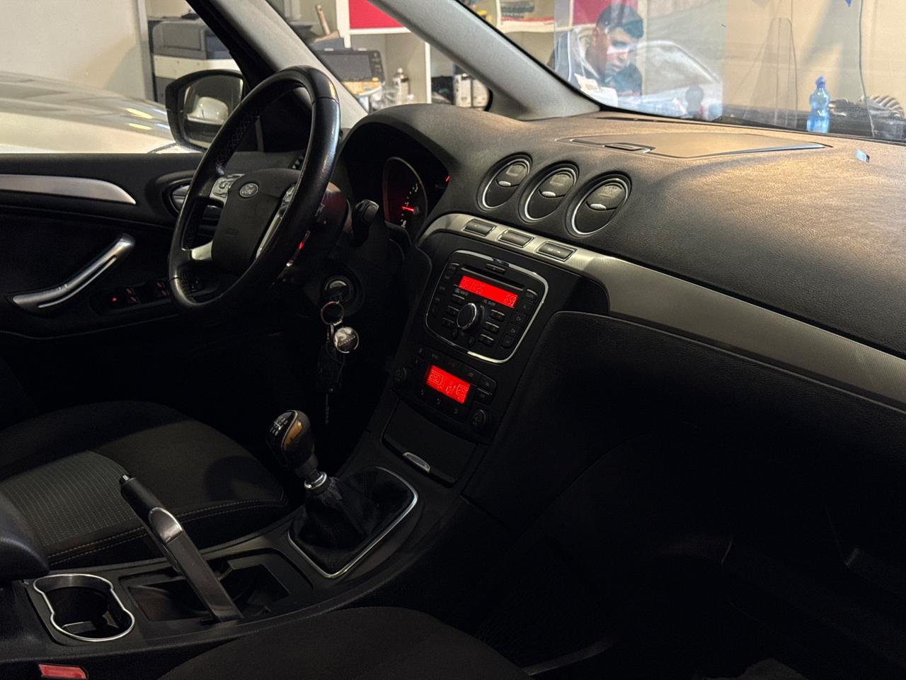 Ford Galaxy 2.0d 7 POSTI ANNO 2012