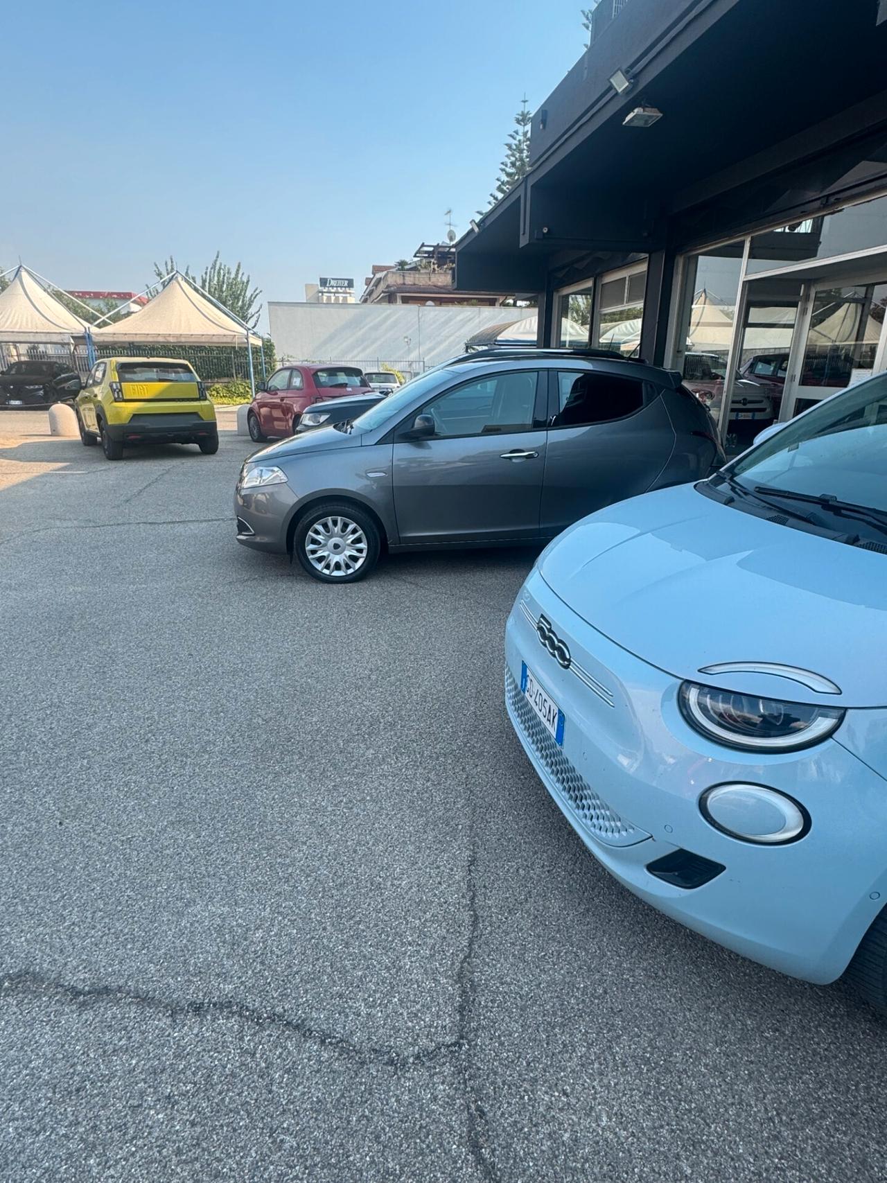 LANCIA YPSILON 1.2 69 CV GOLD -5 POSTI