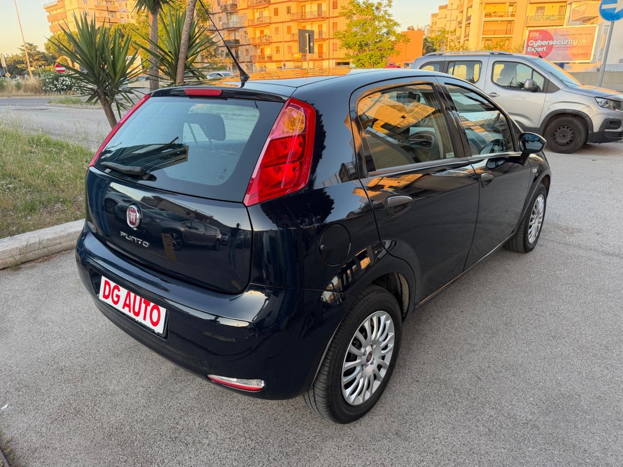Fiat Punto 1.4 benz Gpl 77 cv 2016