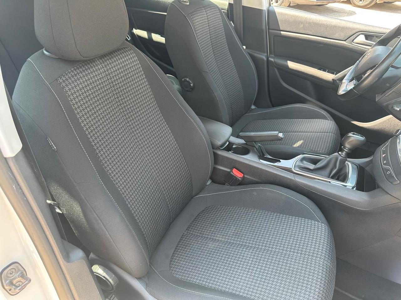 Peugeot 308 BlueHDi 100 S&S Active