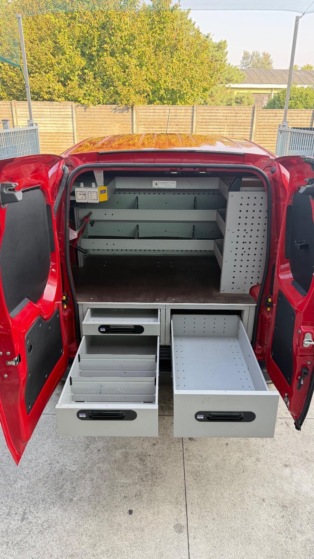 Fiat Fiorino 1.3 MJT 95CV Cargo Adventure