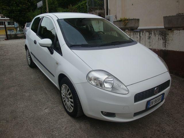 FIAT - Grande Punto - 1.3 MJT 3p. N1 4 posti