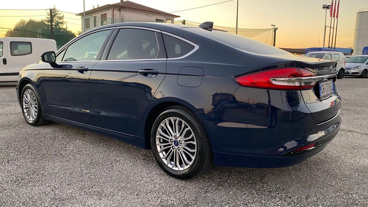 Ford Mondeo Full Hybrid 2.0 187 CV eCVT 4 porte Titanium Business