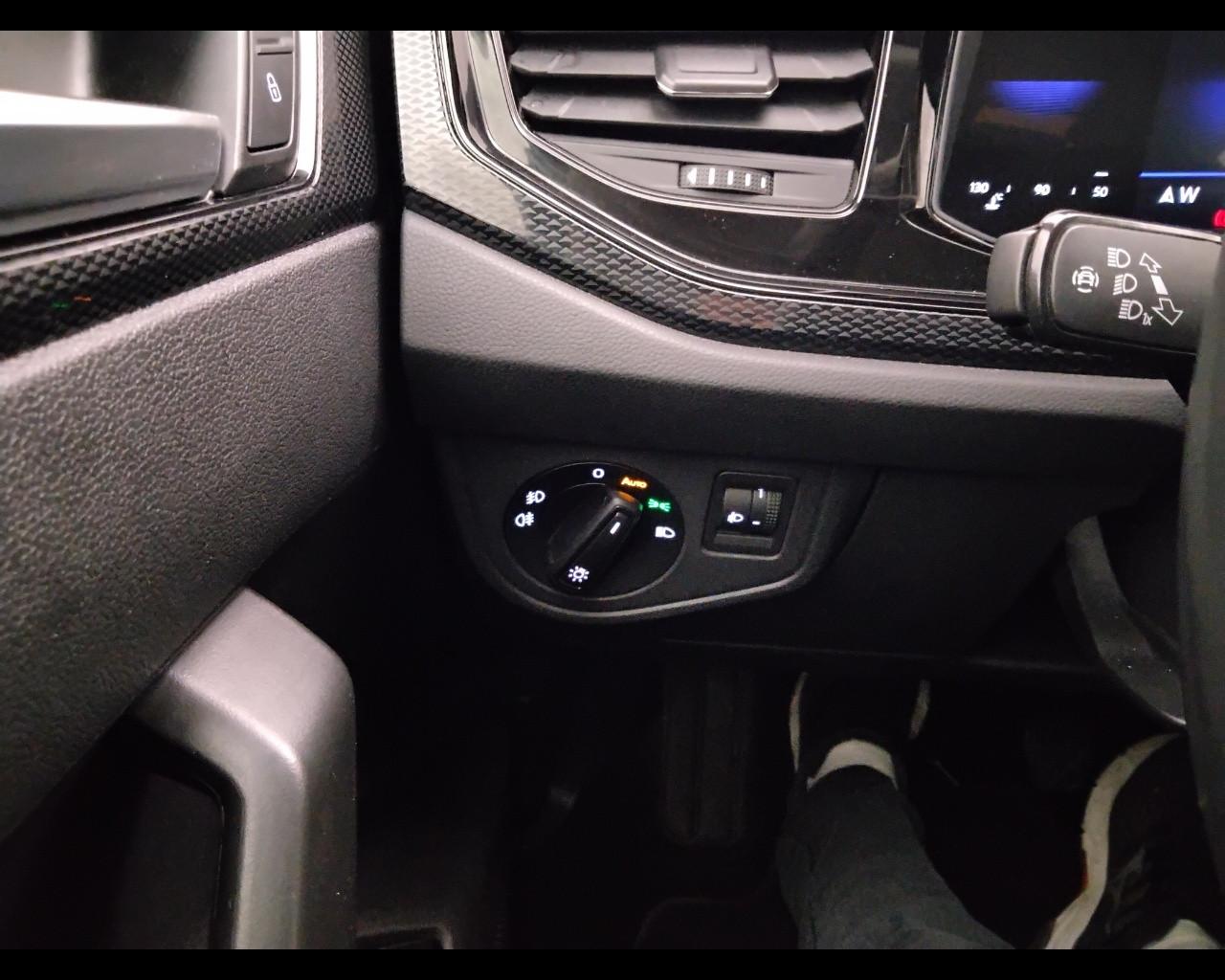 VOLKSWAGEN Taigo - Taigo 1.0 tsi Life 115cv