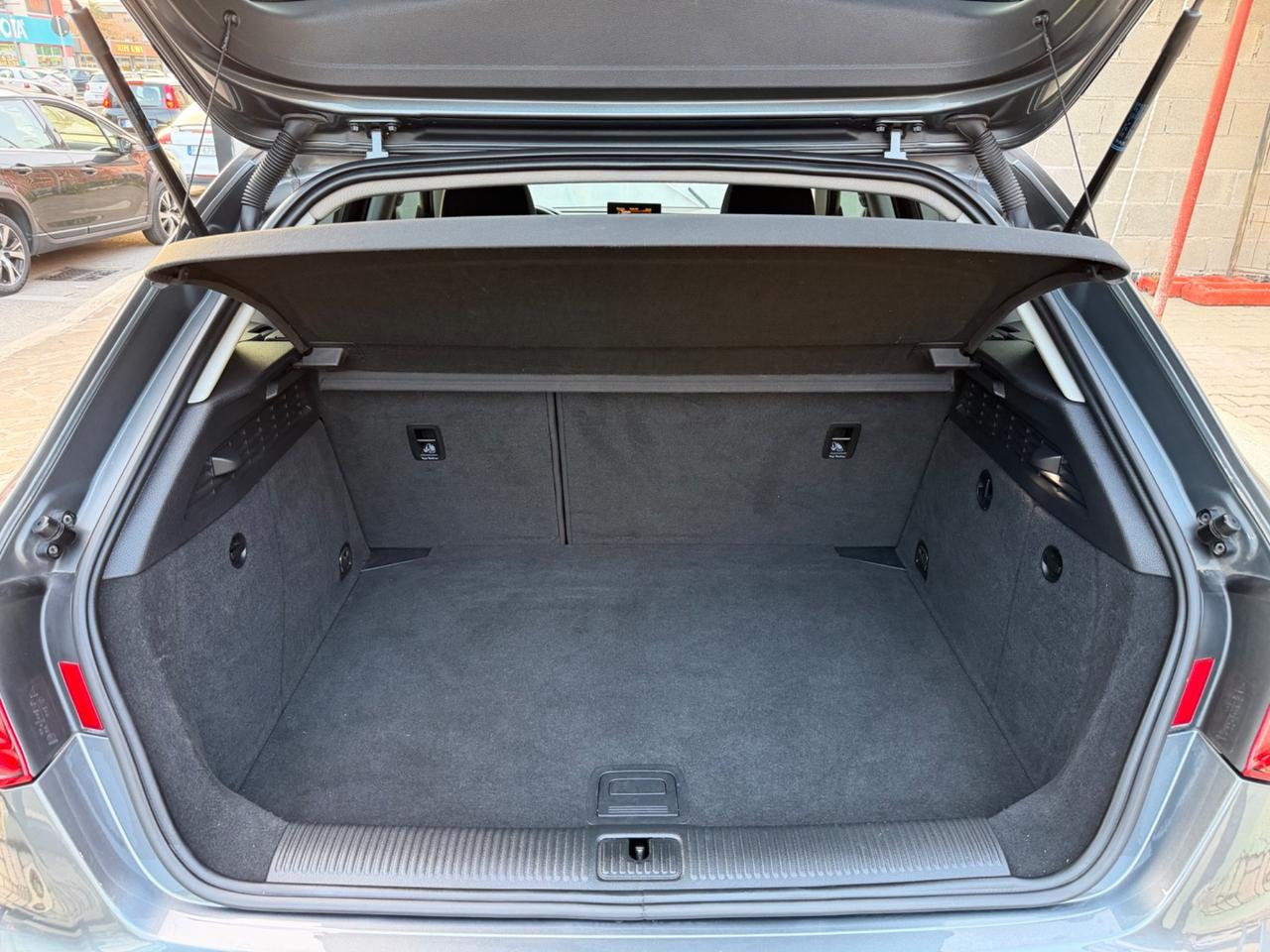 Audi A3 Sportback 1.6 TDI Ambition - GARANZIA