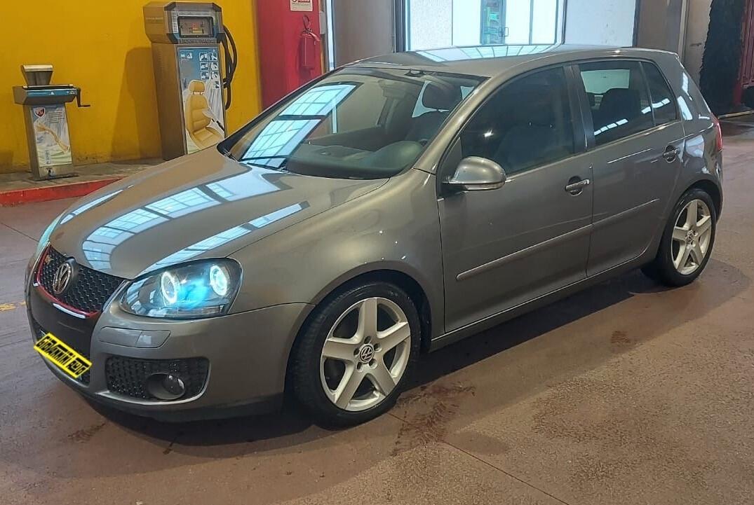 Volkswagen Golf 2.0 16V TDI 5p. Sportline