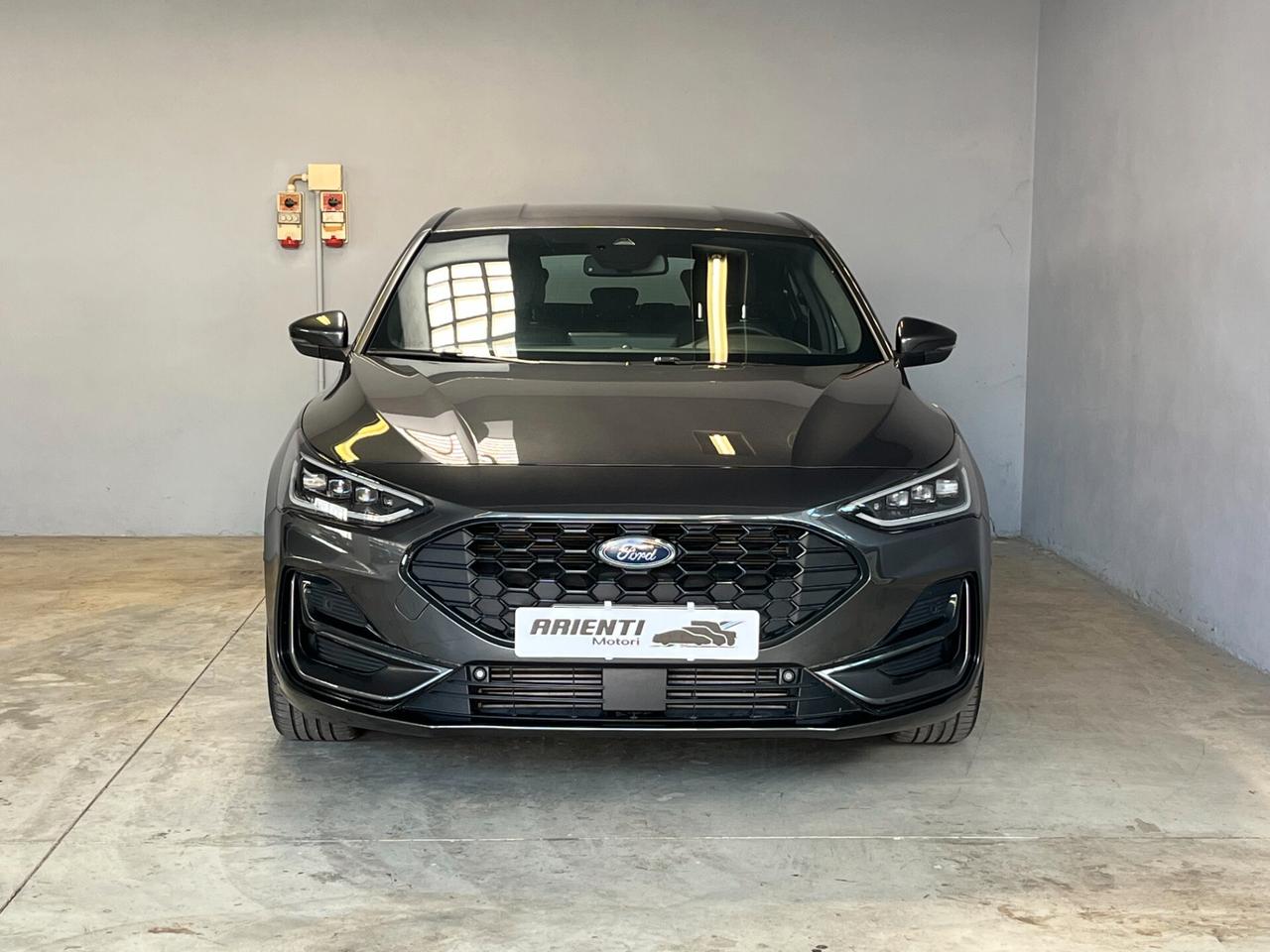 Ford Focus 1.0cc HYBRID 125cv ST-LINE C/AUTOMATICO