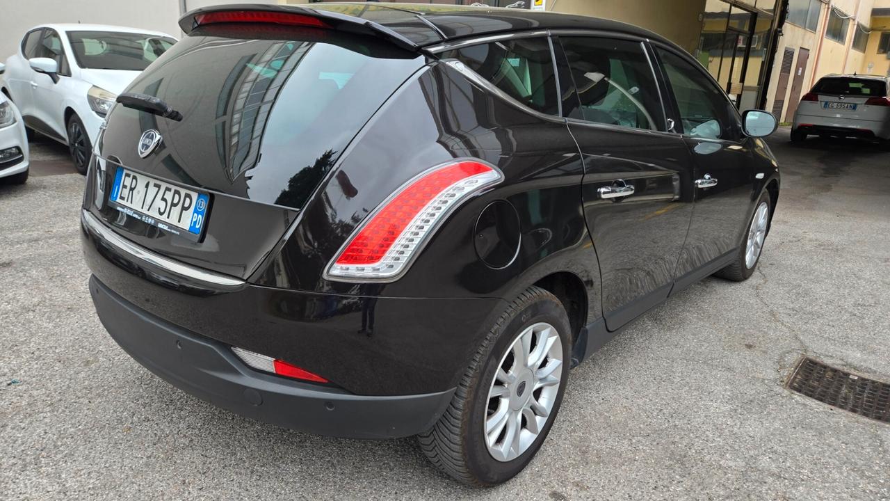 Lancia Delta 1.6 MJT DPF Gold