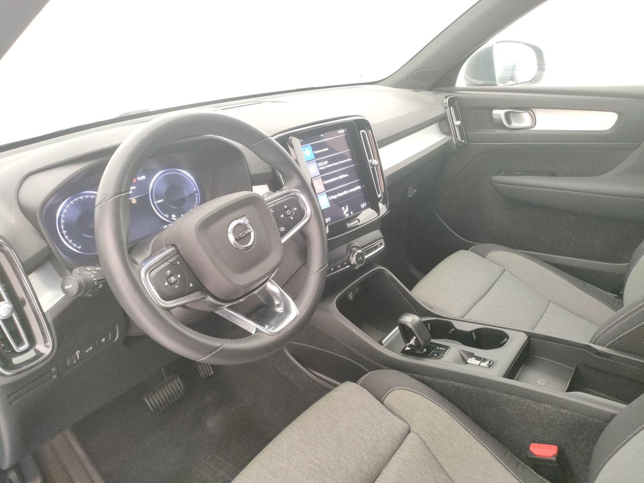 VOLVO XC40 2023 - XC40 1.5 t4 recharge phev Core auto